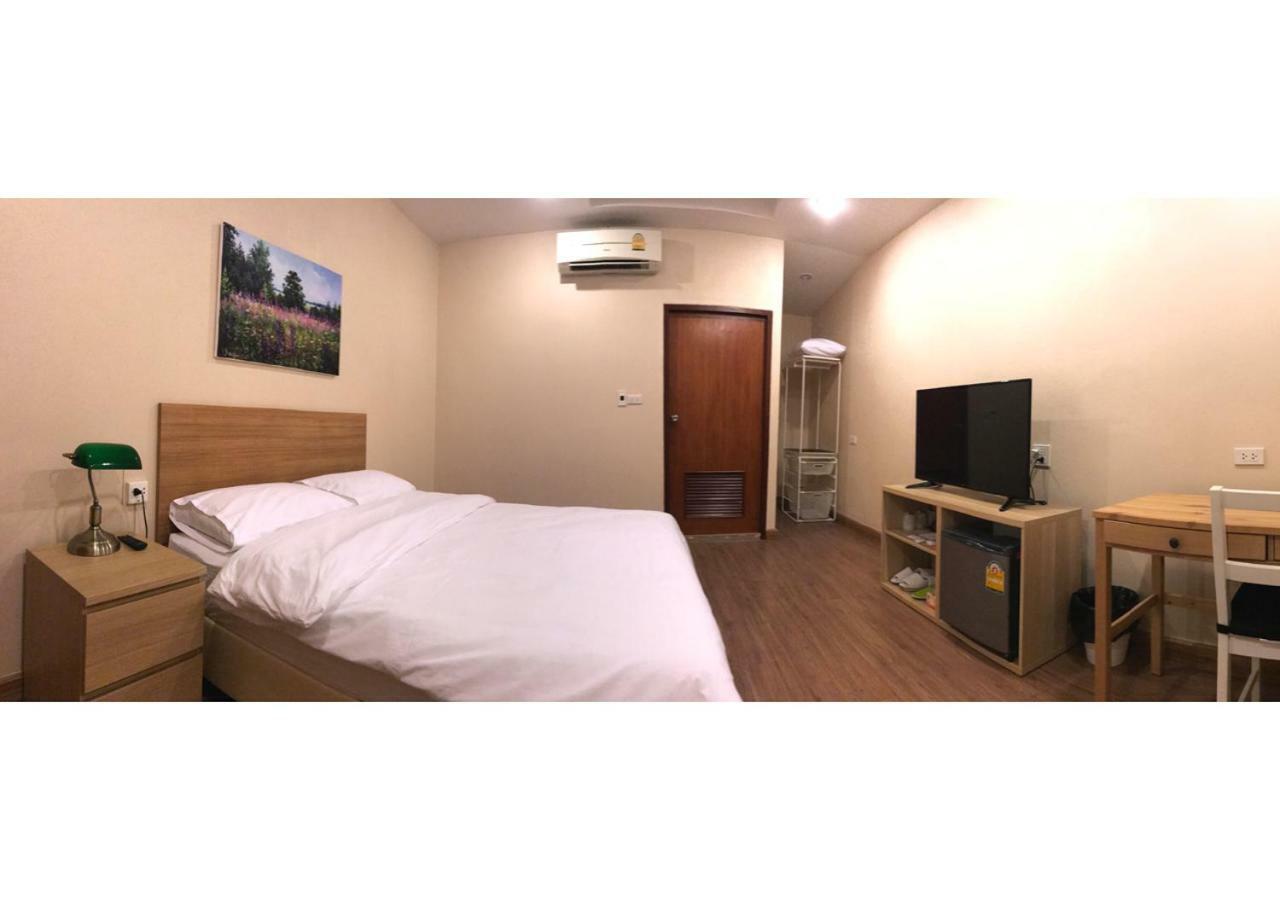 S'Prima Hostel Phitszanulok Kültér fotó