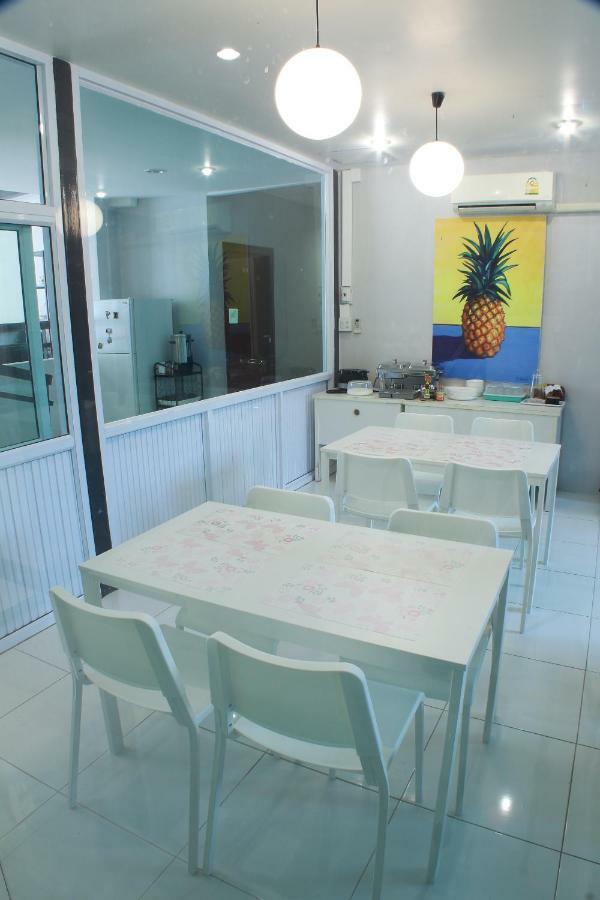 S'Prima Hostel Phitszanulok Kültér fotó