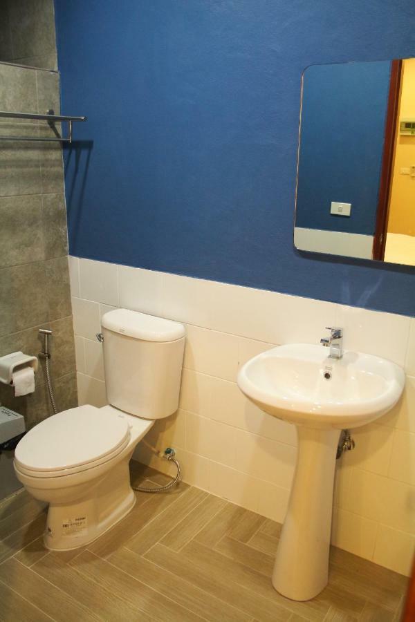 S'Prima Hostel Phitszanulok Kültér fotó